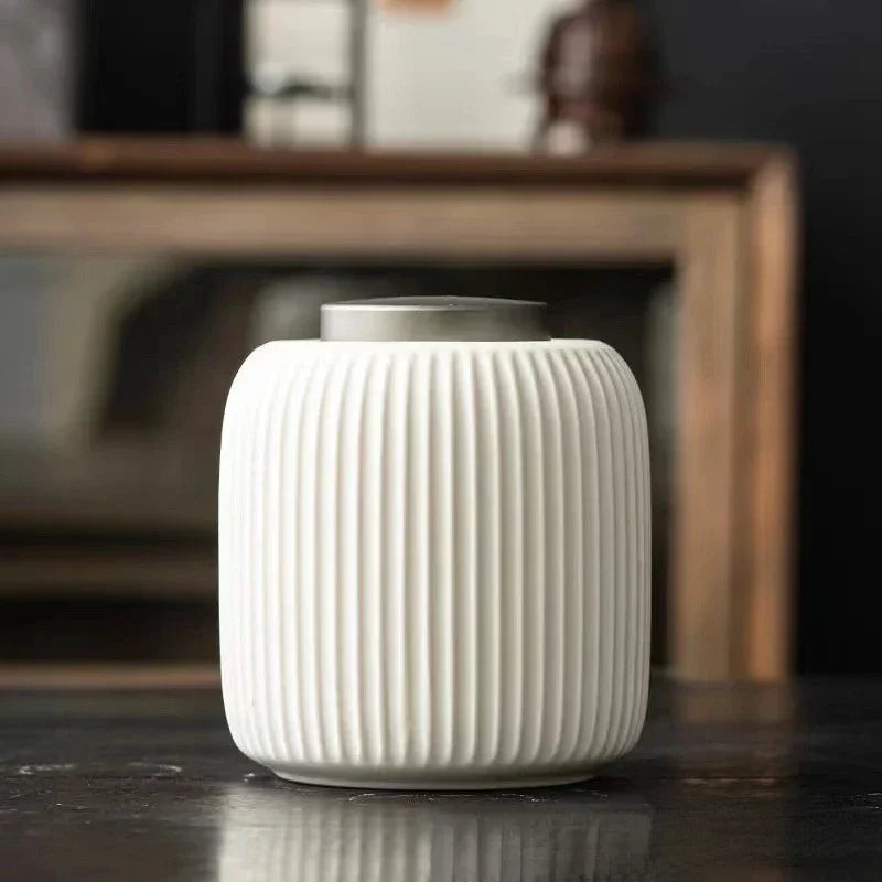 Ceramic Dog Urn Dead Cremation Hair and Teeth Memorial Moisture-proof Cute Cat Urns Sealed Caskets Pet Memorials Products