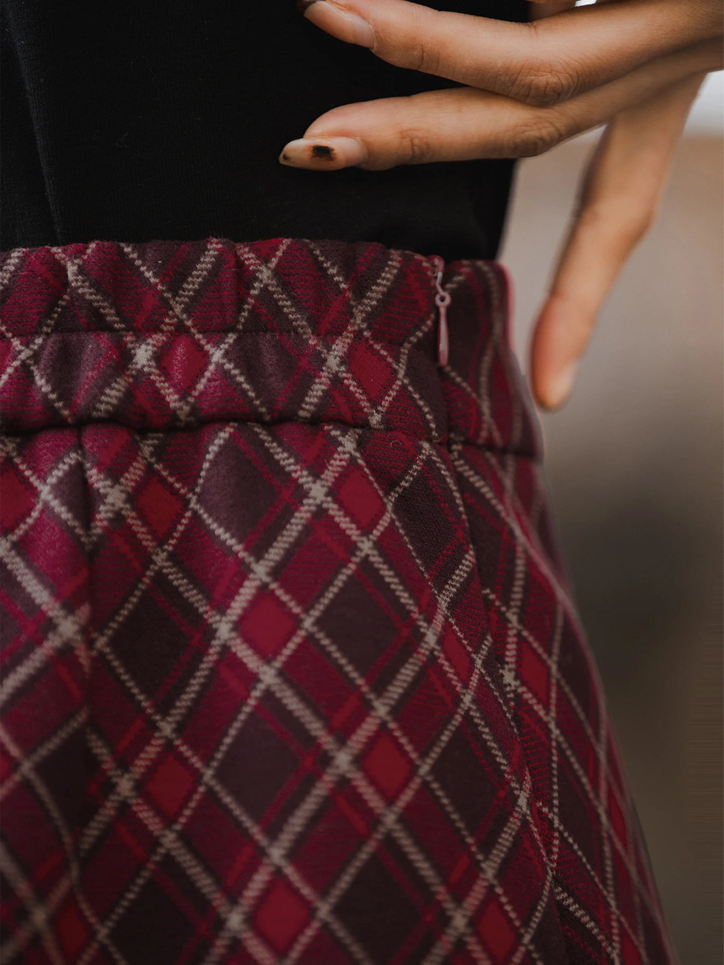 XIAOGULI 2026 Autumn Winter Women Mini Skirt Vintage Style Red Plaid High Waisted Elegant Office Casual Short Skirt