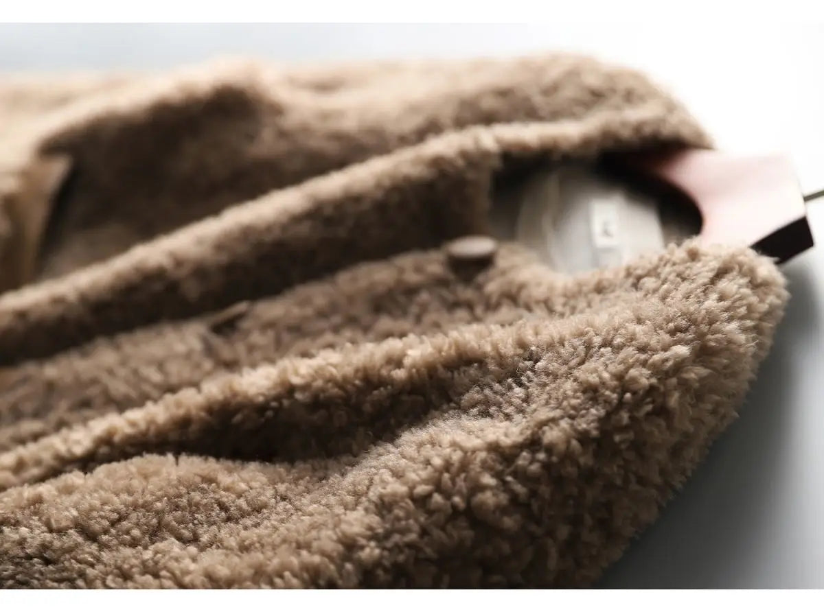 Women Autumn Winter New Outerwear Warm Particle Plush Short Jacket Fur Integrated Lamb Wool Trend Coats