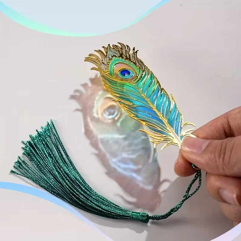 Chinese Style Metal Bookmark with Translucent Peacock Feather & Tassel - Vibrant Colors, Ideal Gift for Teachers/Students