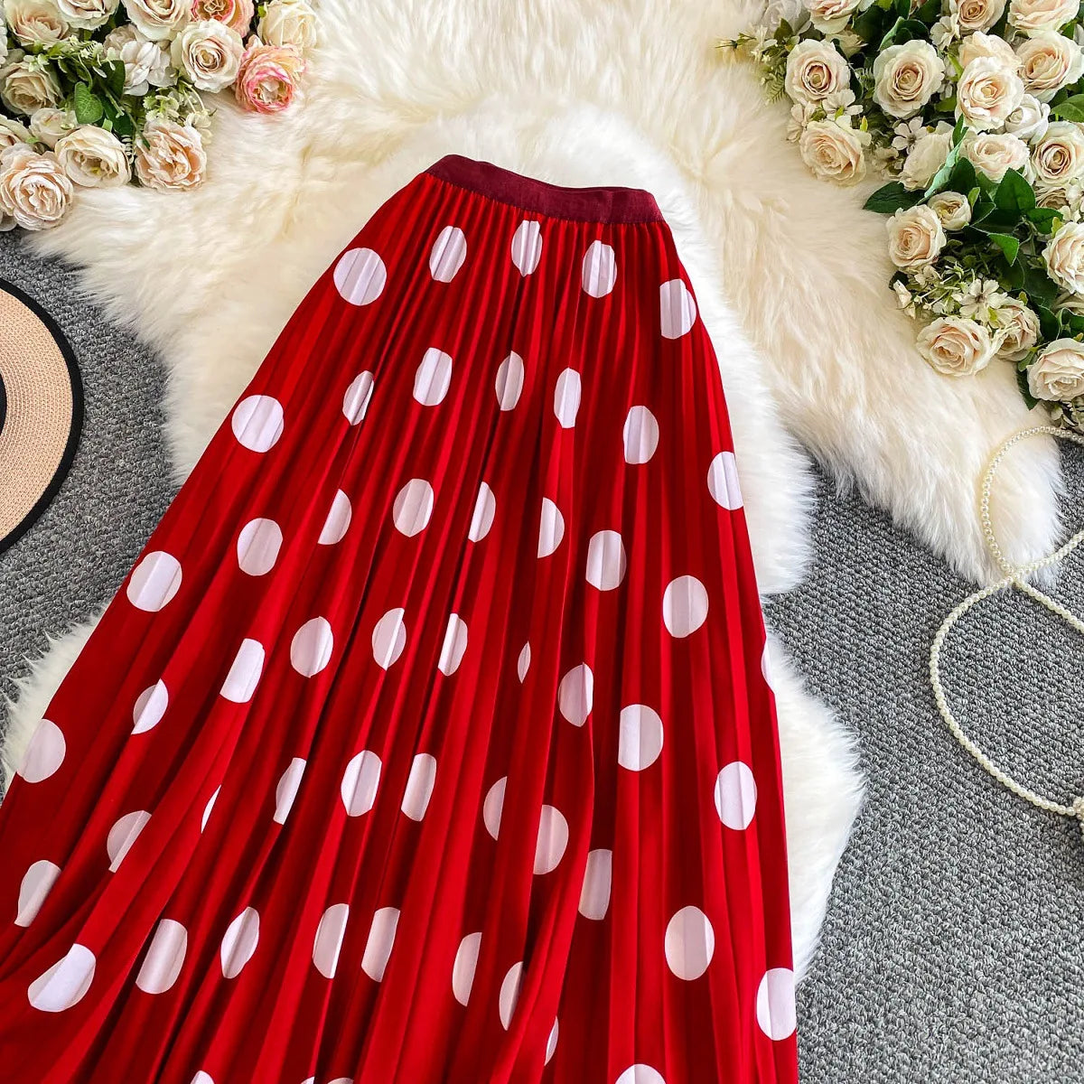 2026 Pleated Skirt Elastic Waist Polka Dot Fashion Printed Slim Pleated Skirt Women's Summer New Beach Vacation Mid-length Skirt