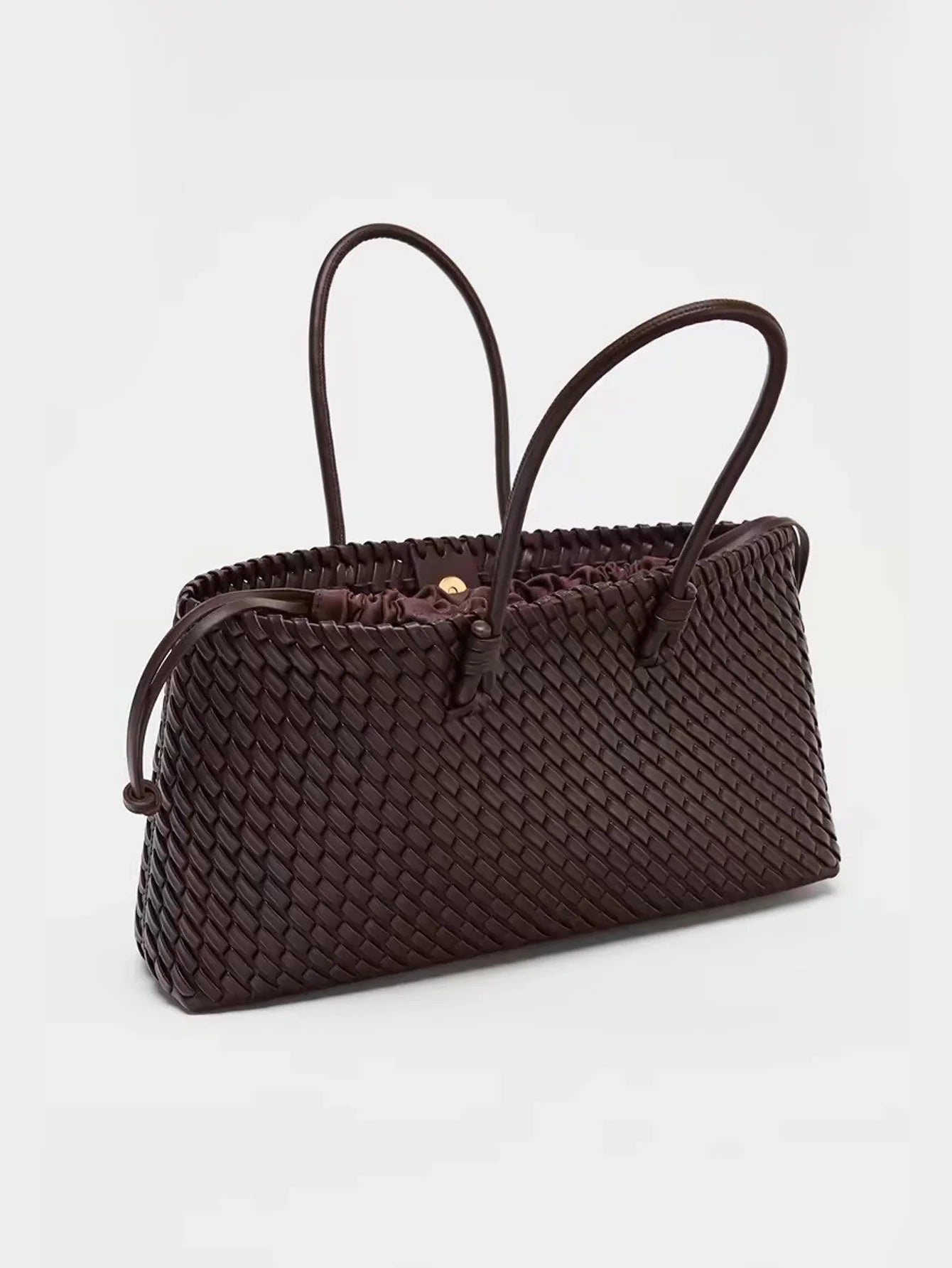 2025 new niche commuting woven hand-held shoulder bag, fashionable and versatile, super large capacity tote bag