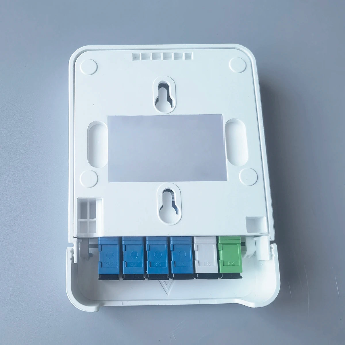 Indoor 2115 Optical Router FTTH 1x4 Optical Fiber Terminal Box Panel Splitter Fibre Optic Panel Box