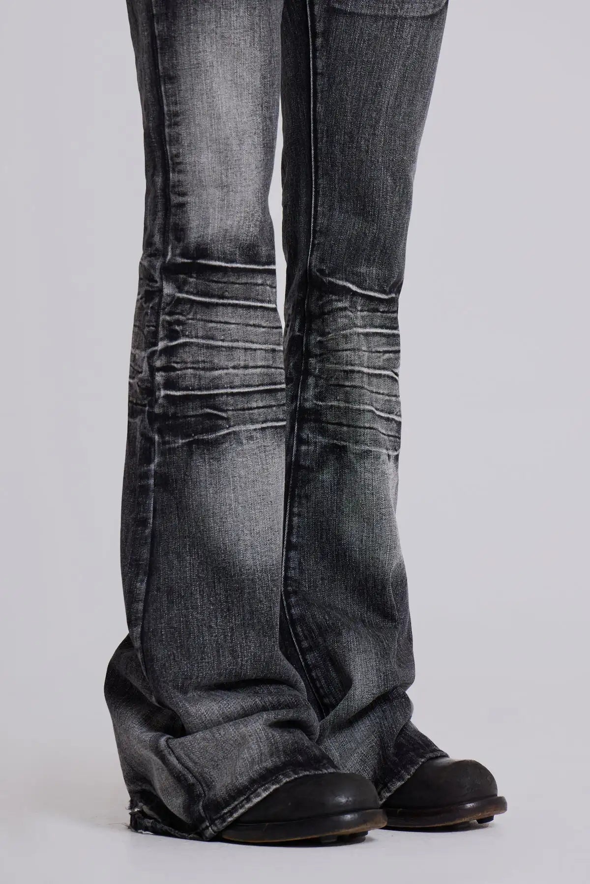 Y2K Vintage Flared Jeans Mid Blue Washed Men Women Bootcut Jeans American Hip Hop Distressed Streetwear Unisex Wide Leg Pants