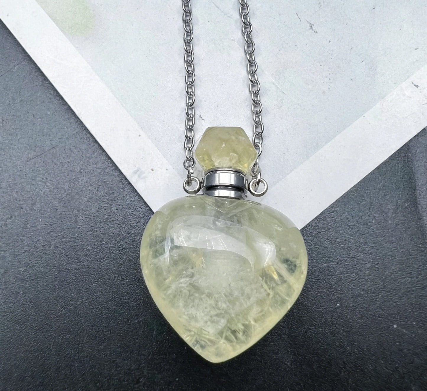 S17 Heart Crystal Pet Cremation Urn Necklace Keepsake Pendant Hold Pet Hair Ashes Memorials Jewelry For Dog Cat Remembrance Gift