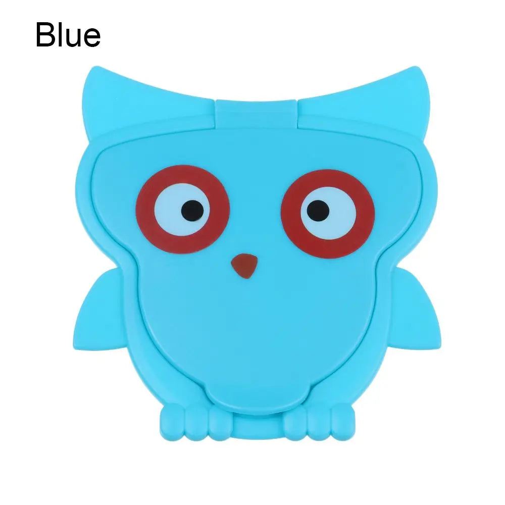 1Pcs Cartoon Reusable Unisex Portable Tissues Cover Self-Adhesive Flip Cover  Wet Wipes Lid