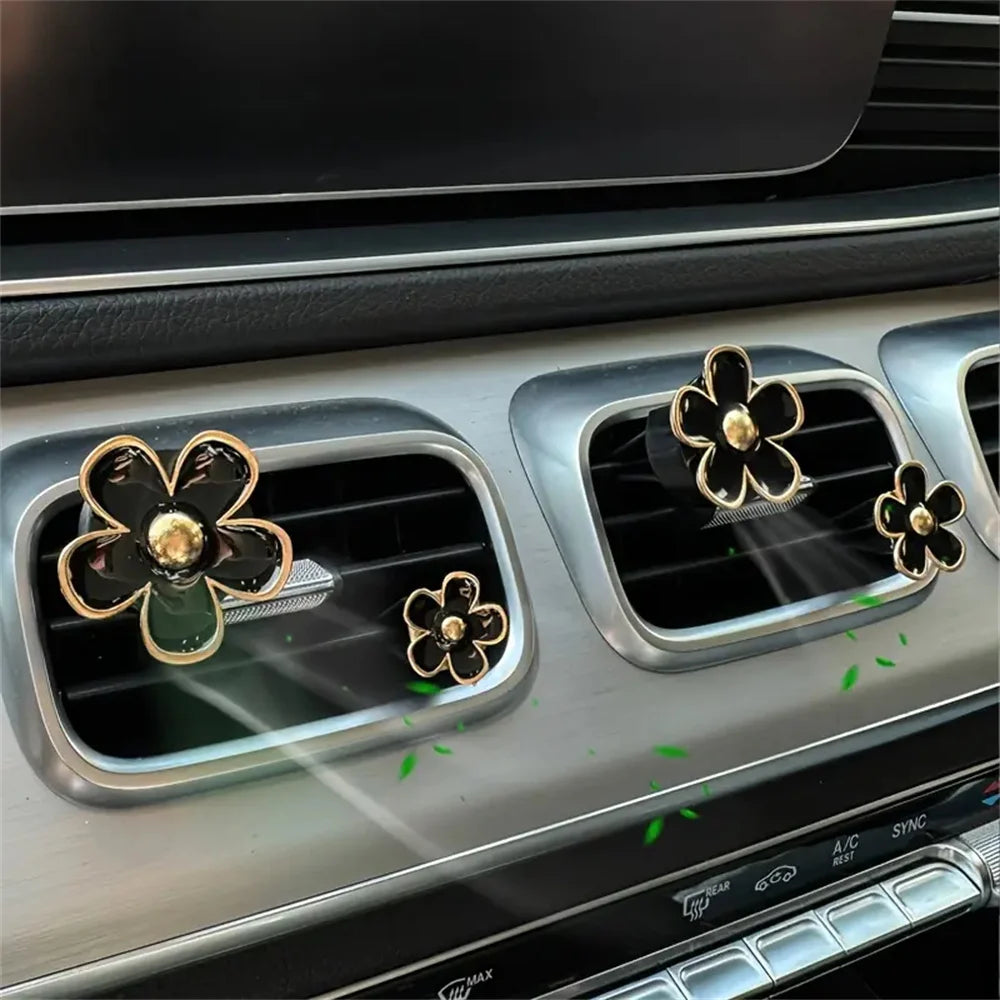 4-8pcs/set Small Car Air Outlet Perfume Decoration Clip Flower Daisy Design Car Interior Aromatherapy Fresheners Diffuser Access