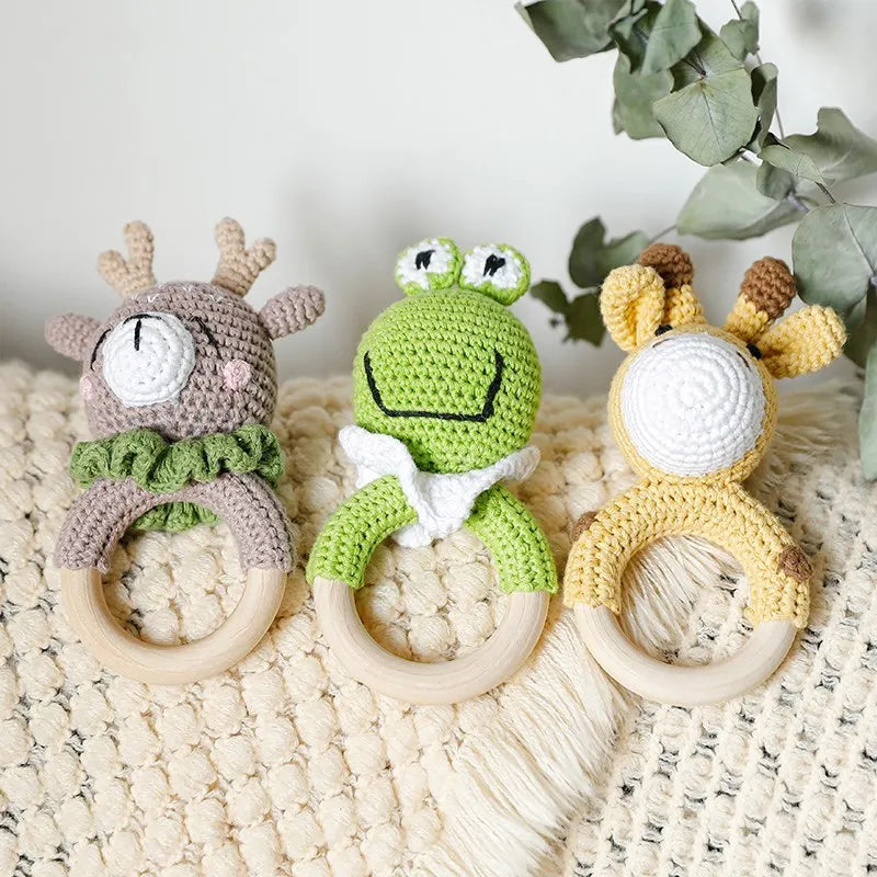 1Pc Baby Teether Wooden Crochet Rattle Toy BPA Free Baby Mobile Play Gym Wood Rodent Rabbit Rattle Newborn Educational Toy Gifts