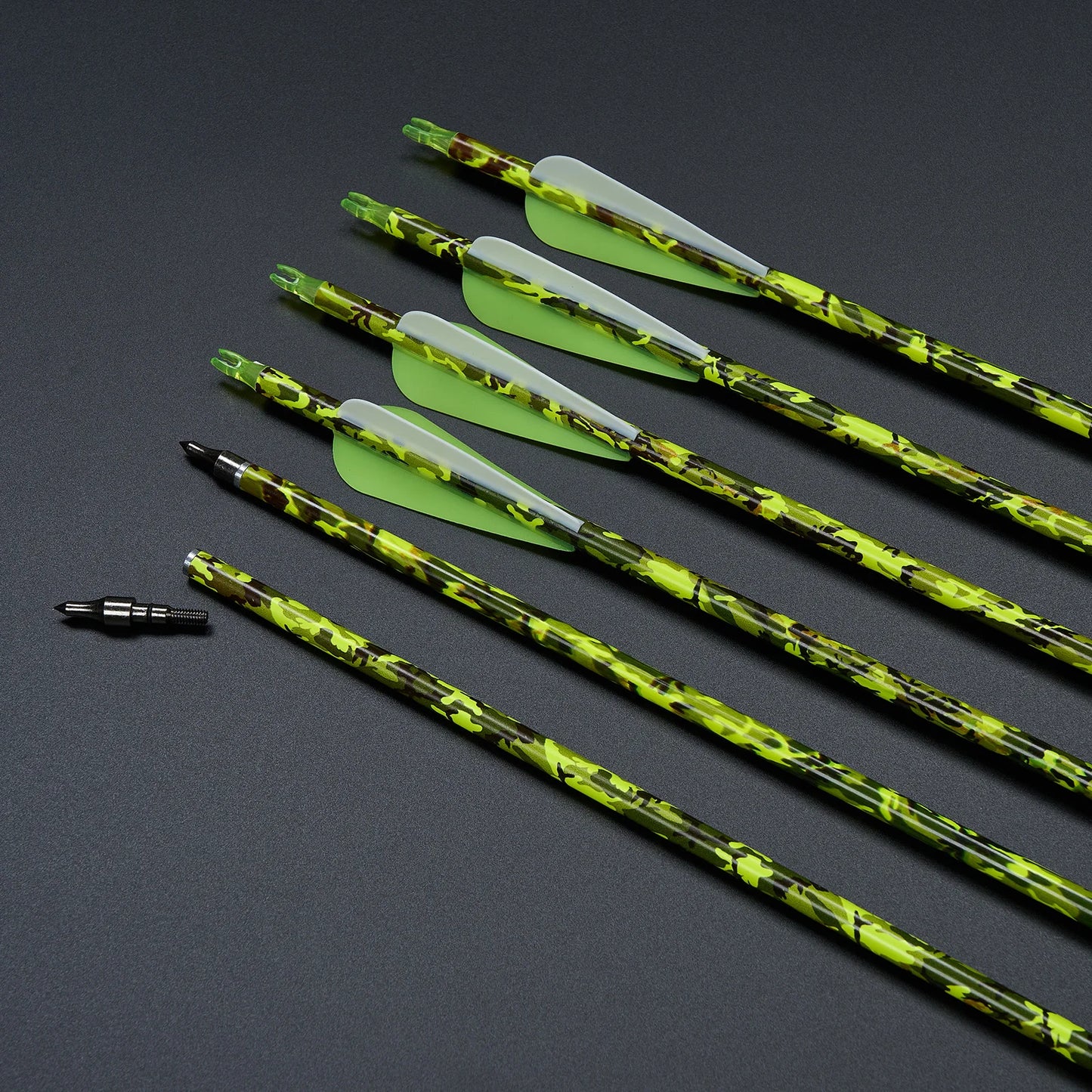 Toparchery 31.5Inch Mixed Carbon Arrows ID 6.2mm Plastic Feather Outdoor Target Hunting and Shooting