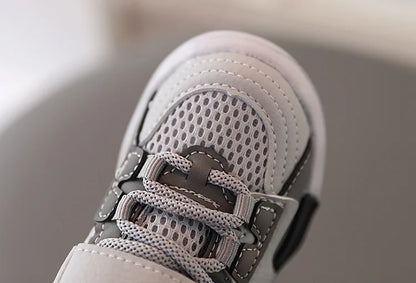 Sports Shoes Spring Flats for Boys Girls Soft Bottom Breathable Sneakers 1-6 Years Kids Outdoor Casual Shoes
