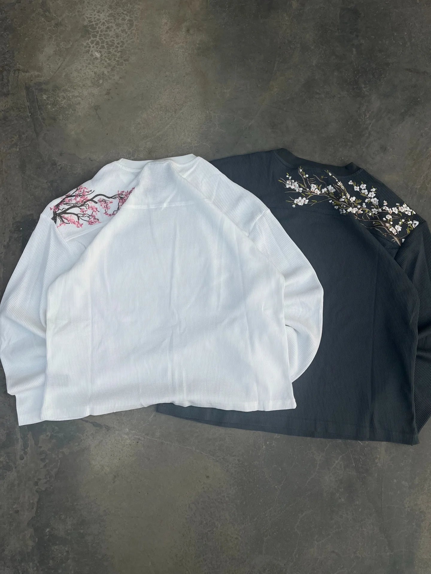 Harajuku Cherry Blossom Embroidery Sweater Fashion Casual Knitted Round Neck Pullove Warm Long Sleeve Sweatshirt Men Clothing