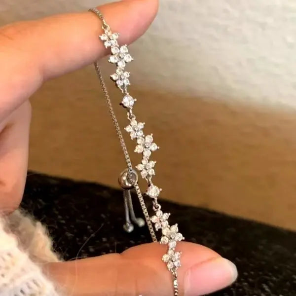 Dainty Flower Geometric Bracelet New High-End Minimalist Zircon Charm Blade Chain Women’s Bracelet Party Jewelry Gift