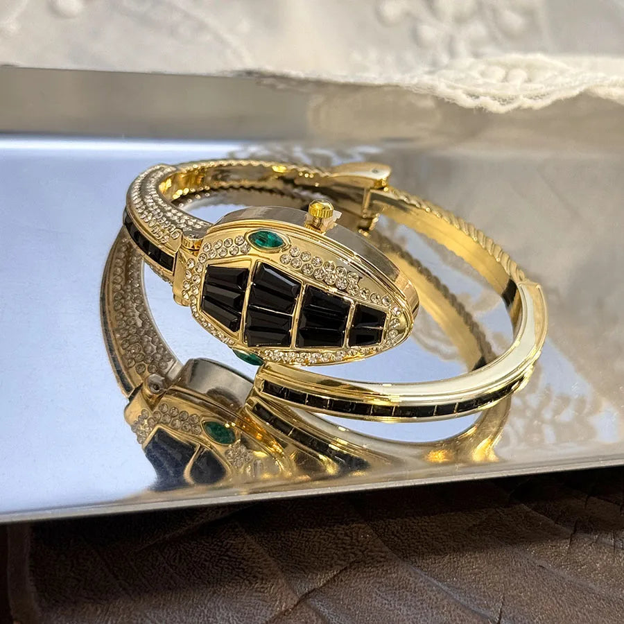 LuxuryDiamondEmbedded Fashionable Snake-Shape Bracelet Watch for Women Elegant Open Handbag Stylish European And American Design