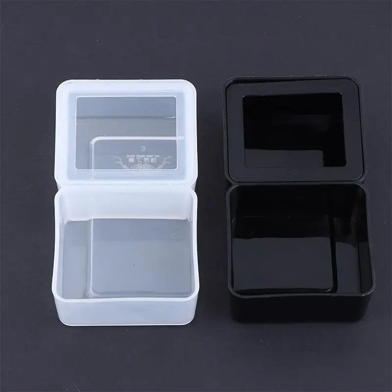 (.) Black/White Plastic Breeding Feeders Box Anti-escape Reptile Snake Feeding Bowl Double Box 2 In 1 Worm Dish