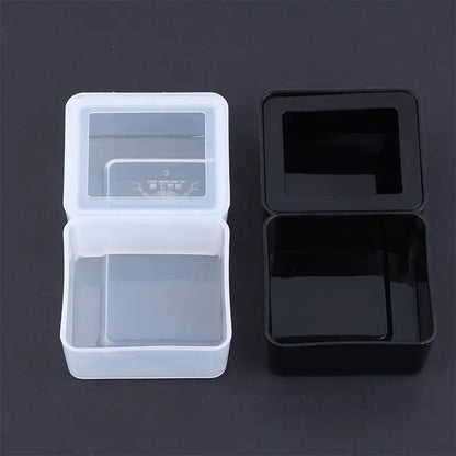 (.) Black/White Plastic Breeding Feeders Box Anti-escape Reptile Snake Feeding Bowl Double Box 2 In 1 Worm Dish