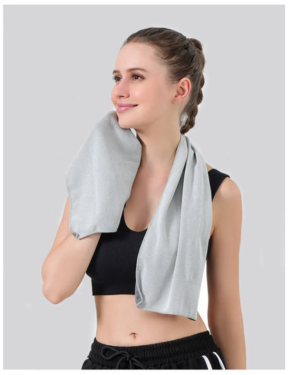 1pcs summer ice silk Towel Sports Instant Cooling Ice Towel Portable Outdoor Travel Fitness Running Swim Towel Silicone Bag