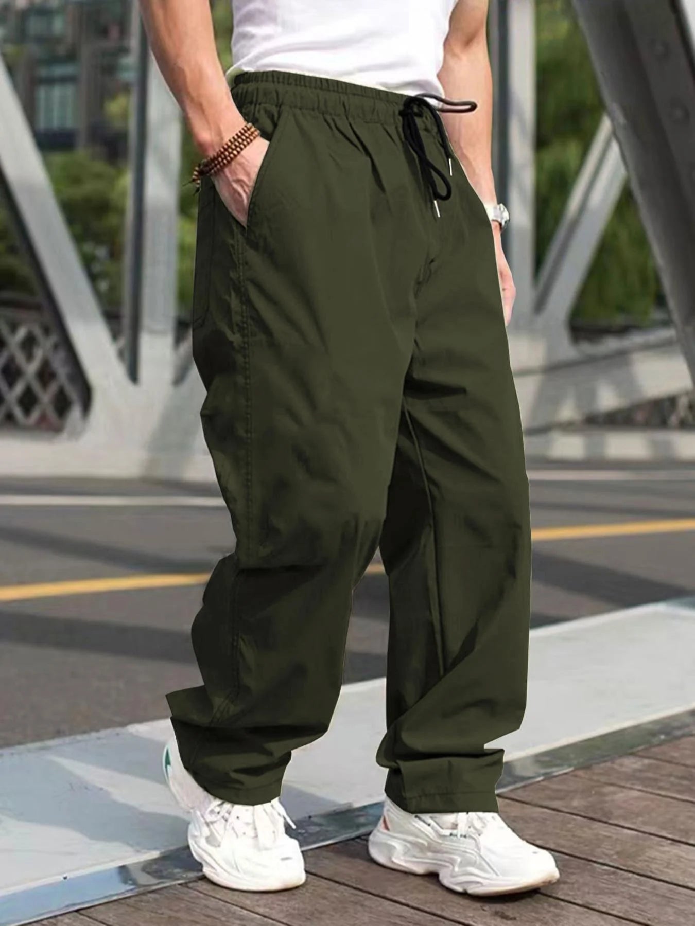 Men's Drawstring Waist Cargo Pants Regular Fit Casual Comfy Straight Leg Trousers for Outdoor Daily Wear Men's Fashion Pants