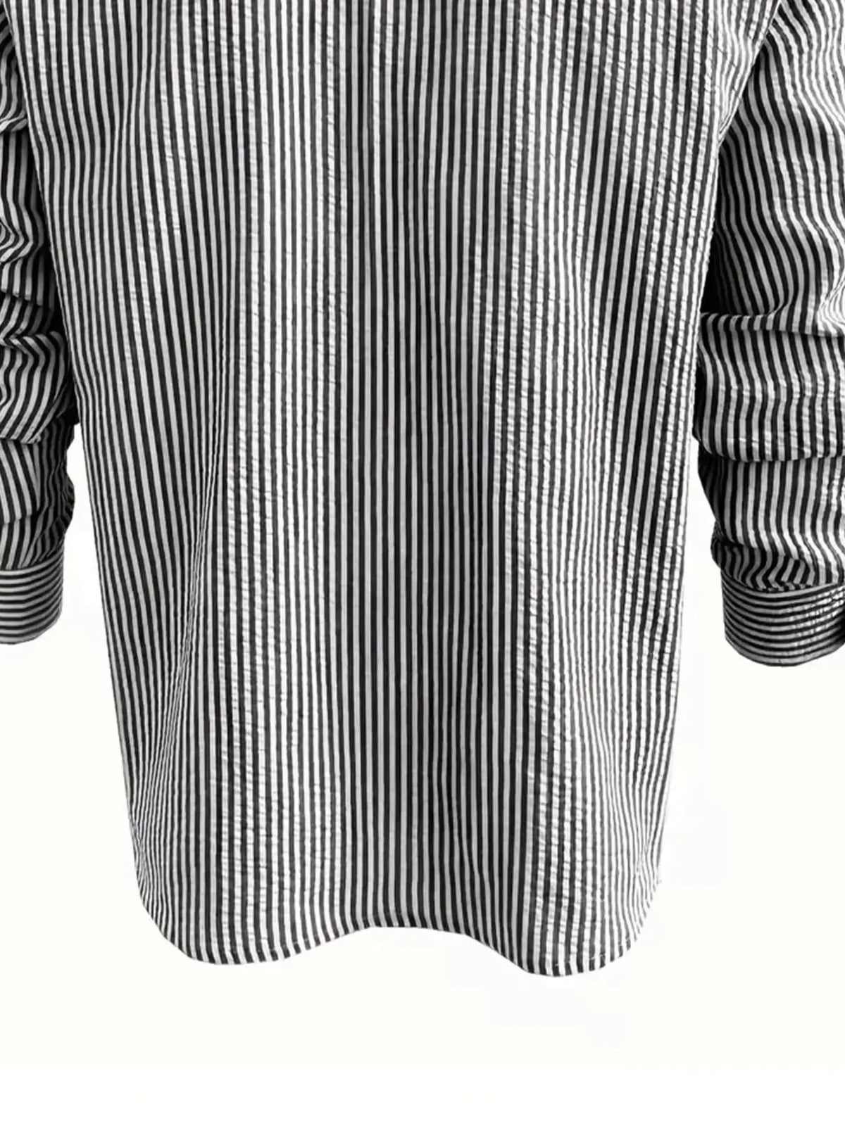 Men's Long Sleeve Striped Shirt with Loose Fit Stylish Comfortable Casual Wear for All Seasons Ideal for Outdoor Activities