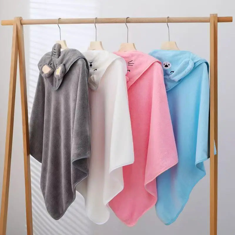 1 Cute Cartoon Animal-Shaped Multifunctional Large Towel for Infants and Toddlers, Made of Soft Coral Fleece Fabric, Polyester Material, Quick-Drying and Water-Absorbent Design, Can Be Used as a Bath Towel, Blanket, or Bathro