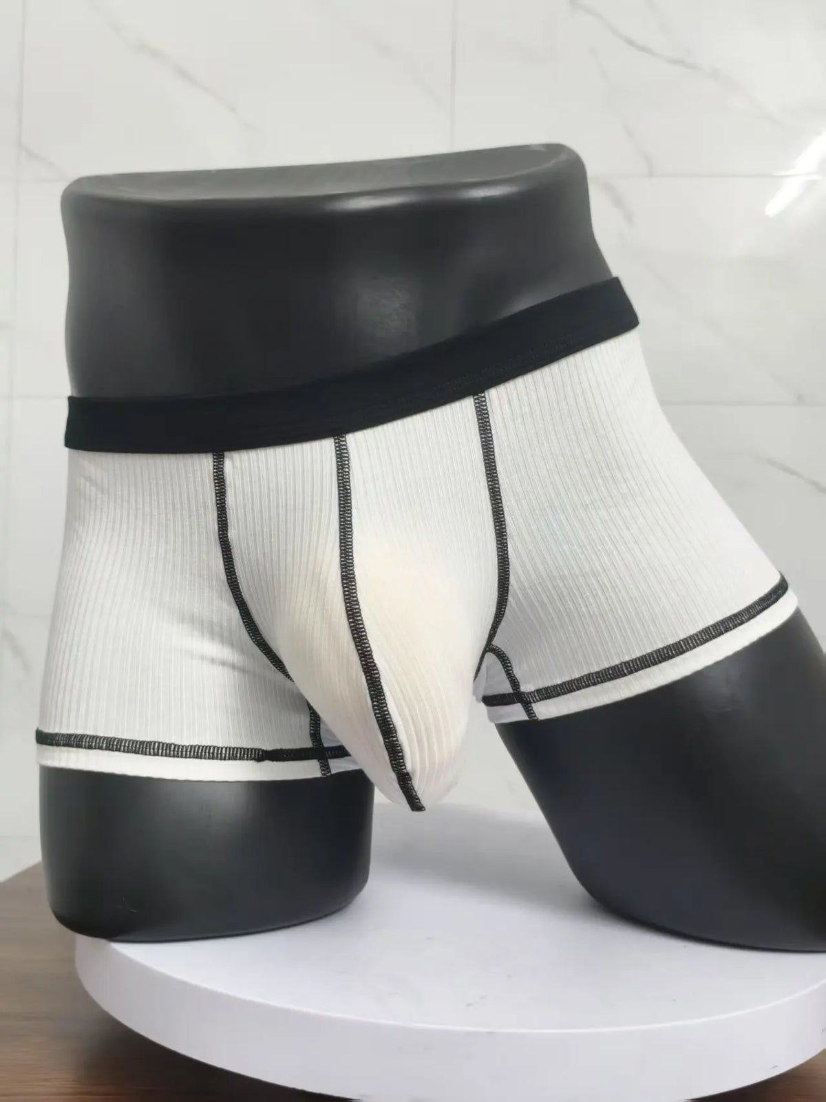 Large-bag personalized design men's underwear, sweat-absorbing, thin, breathable, U-convex four-corner men's underwear
