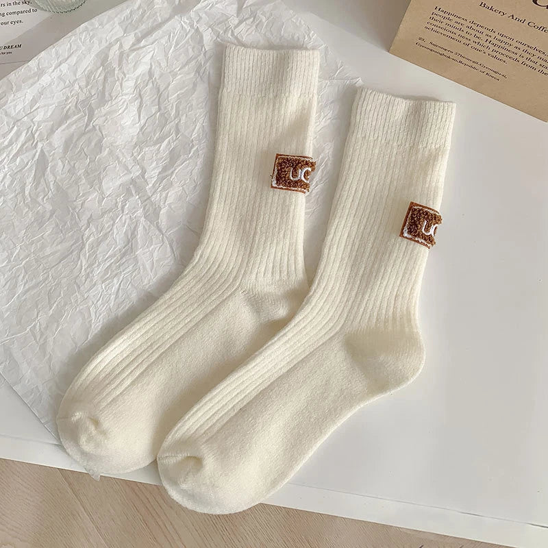 1/3Pairs Winter Thick Warm Padded Socks Solid Color Mid Calf Socks Women’s Casual Embroidered Logo Pile Socks Cold Weather Wear