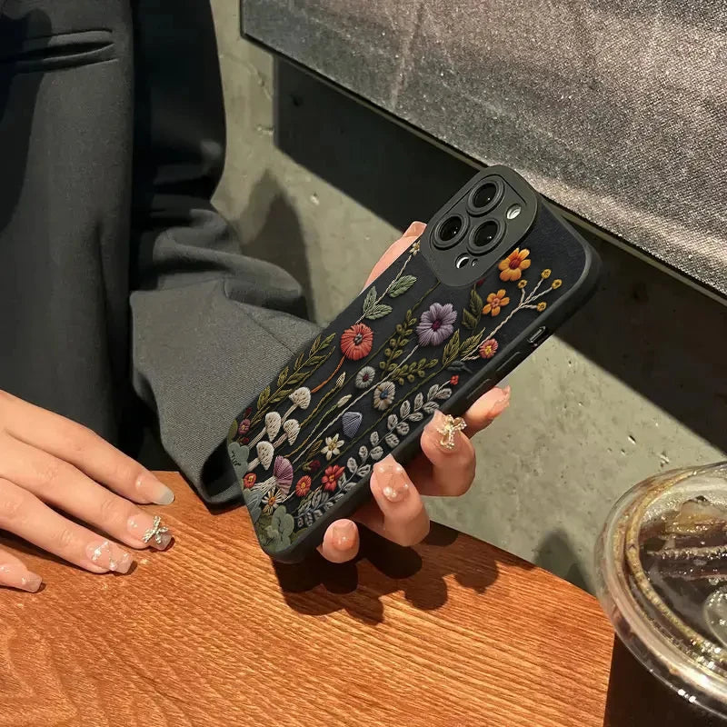For iPhone 17 Air 16E 16 15 14 13 12 11 Pro Max Case Embossed Floral Pattern Painted Phone Cover For iPhone XS X XR 7 8 Plus SE2
