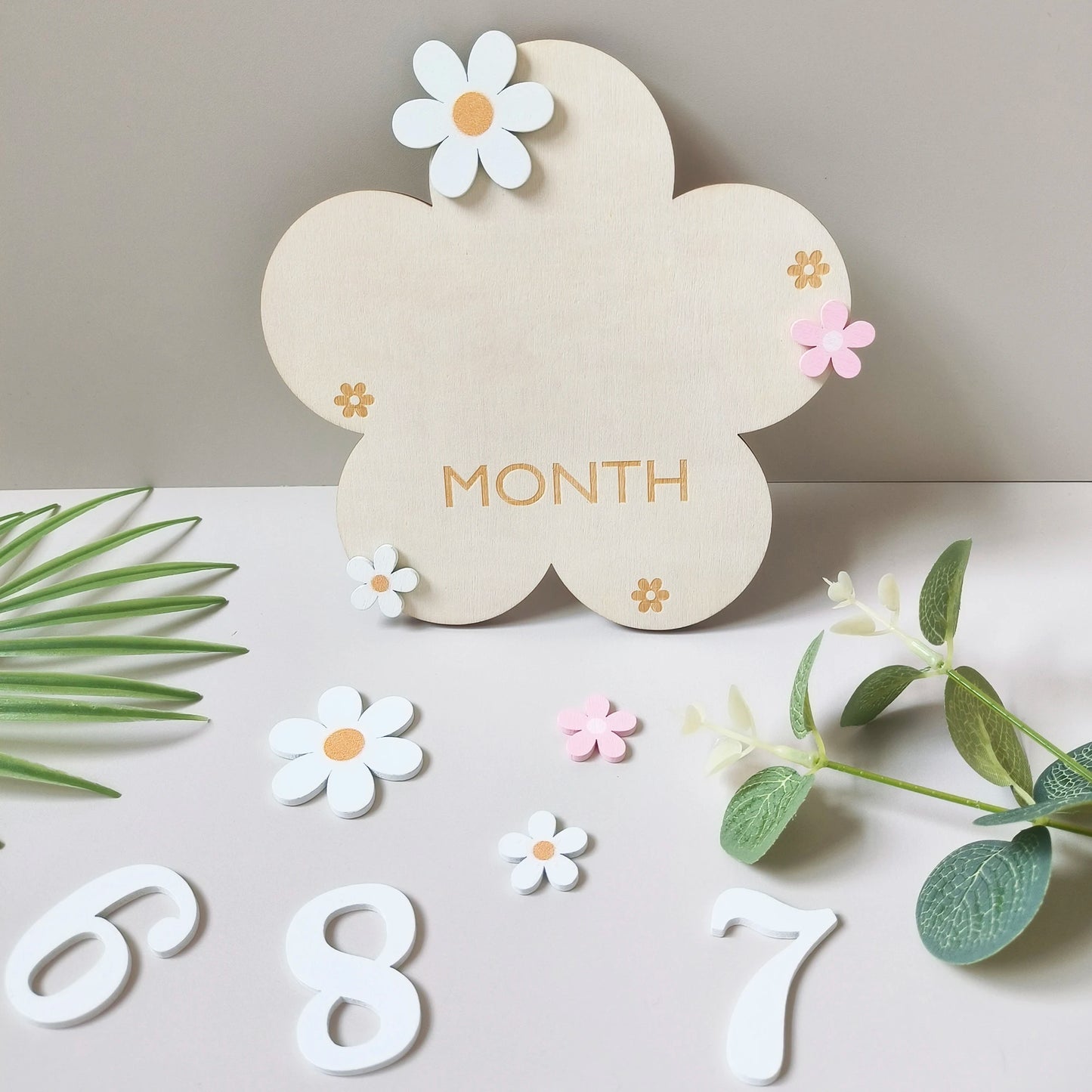 Wooden Flower Milestone Card Set, Wooden Milestone Birth Signs, Photography Milestone Cards, Growth Cards from 1 Month to 1 Year, Pregnancy Journey Milestone Photo Props, Christmas, New Year Gifts