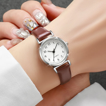 Fashion Small Dial Women Watches Simple Leather Band Analog Quartz Wristwatch for Ladies Clock Reloj Mujer（Without Box）