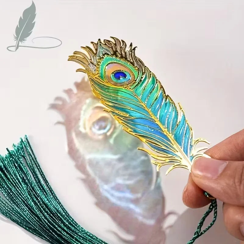 Chinese Style Metal Bookmark with Translucent Peacock Feather & Tassel - Vibrant Colors, Ideal Gift for Teachers/Students