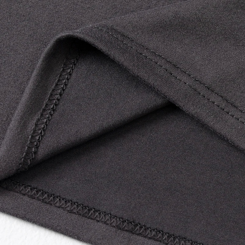 2-piece Men's Autumn And Winter Solid Color Round Neck Fashionable Printed Sports Thermal Underwear Set Simple And Comfortable