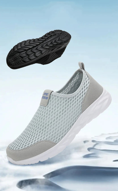 2025 New Shoes Men Loafers Light Walking Breathable Summer Comfortable Casual Shoes Men Sneakers Zapatillas Hombre Plus