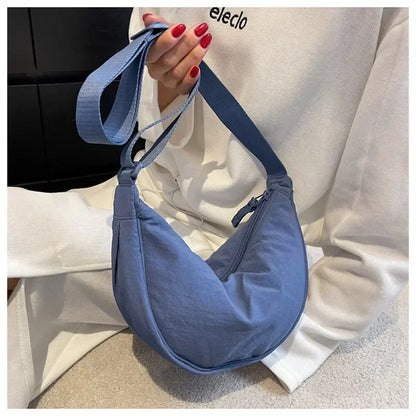 Nylon Hobos Chest Shoulder Dumpling Bag Large Capacity Travel Crossbody Half Moon Belt Messenger for Women Bags Wholesale