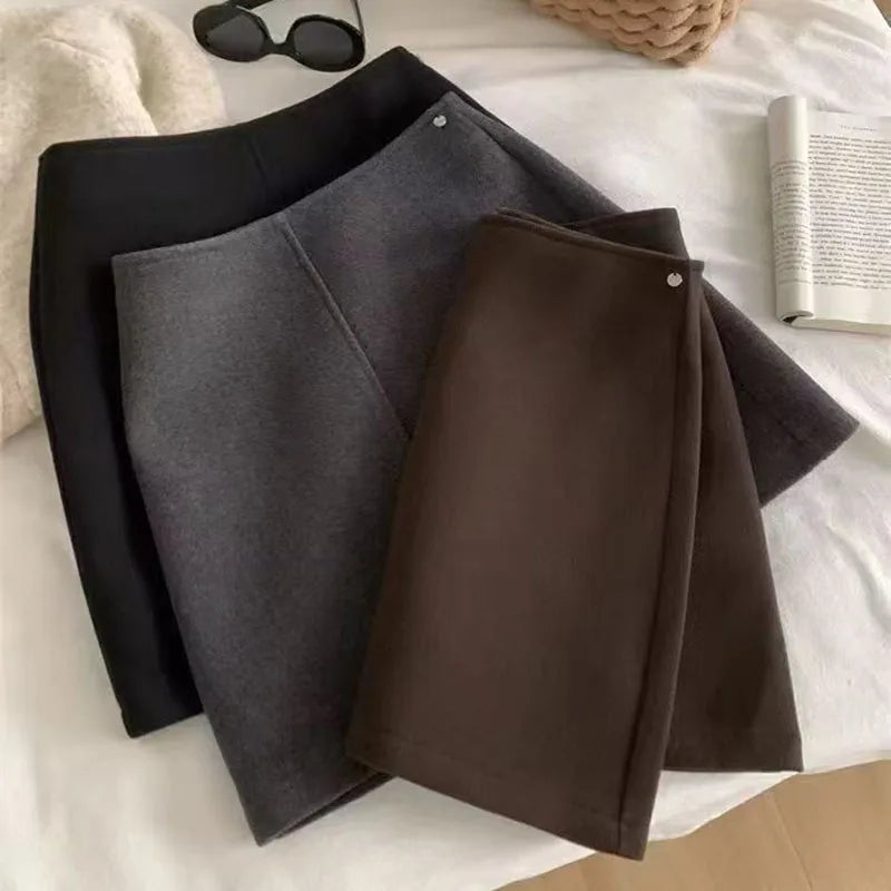 2026 Autumn Winter Vintage Woolen Skirts Women Korean Temperament A-Line Short Skirt Ladies Elegant Versatile Thick Mini Skirts