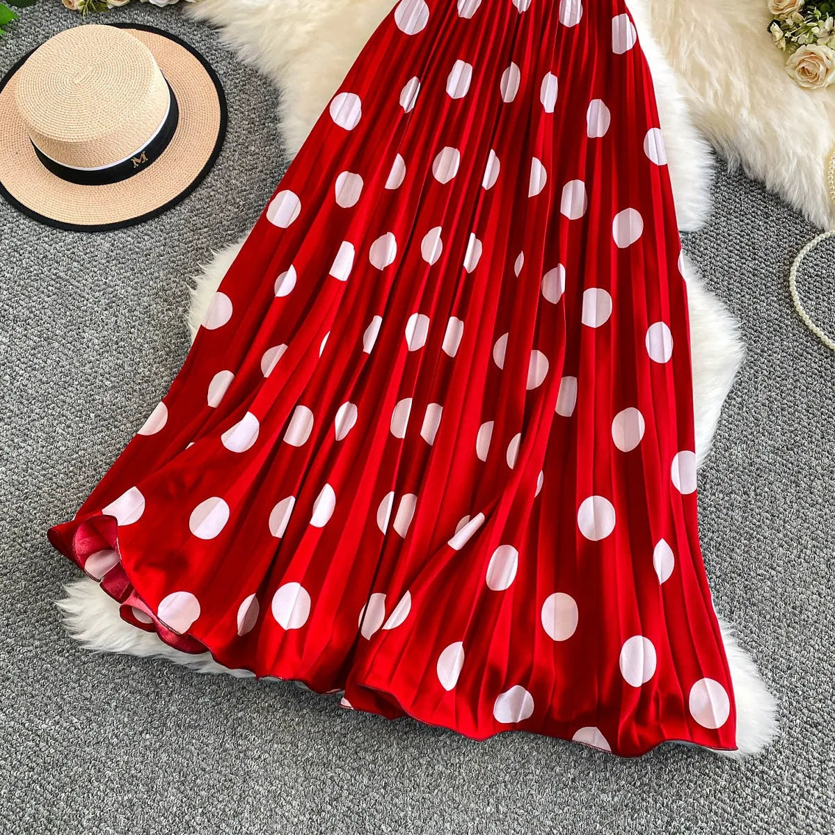 2026 Pleated Skirt Elastic Waist Polka Dot Fashion Printed Slim Pleated Skirt Women's Summer New Beach Vacation Mid-length Skirt