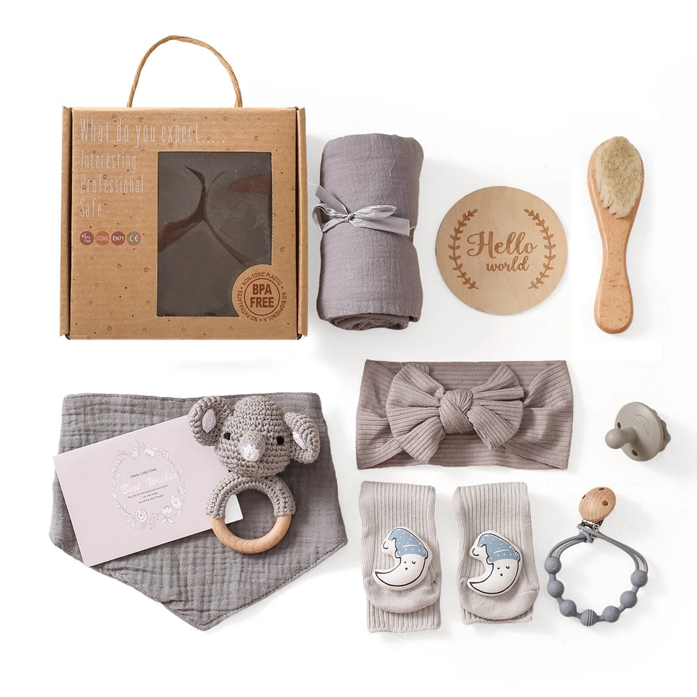 Newborn Bath Set Baby Towel Cotton Blanket Pacifier Chain Bracelet Crochet Rattle Toy Newborn Birth Bath Towel Gift Box