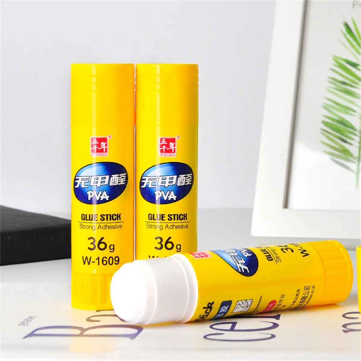 WQN-1/2/5pcs Solid Adhesive Stick High Viscosity School Office Stationery Art Photos Adhesive Stick Return To School Season