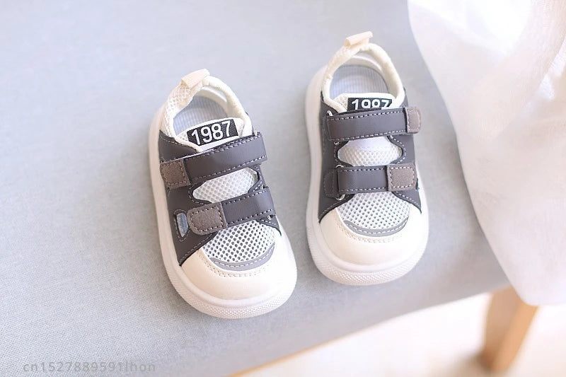 Kids Sports Sandals Summer New Boy' Hollow Board Shoes 1-4Year Old Tide Comfortable Sandals for Boy Baby Casual Shoes Kids Shoes