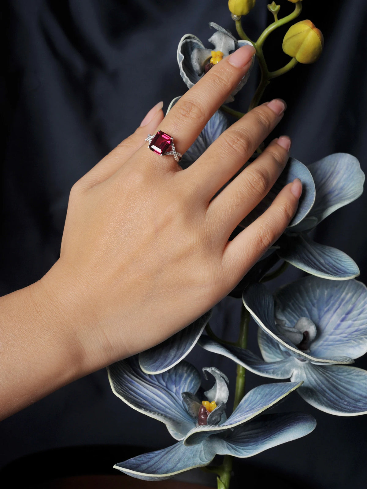 Potiy 4.16ct Created Red Ruby 925 Sterling Silver Wedding Engagement Promise Ring for Women Fashion Party Jewelry Gift