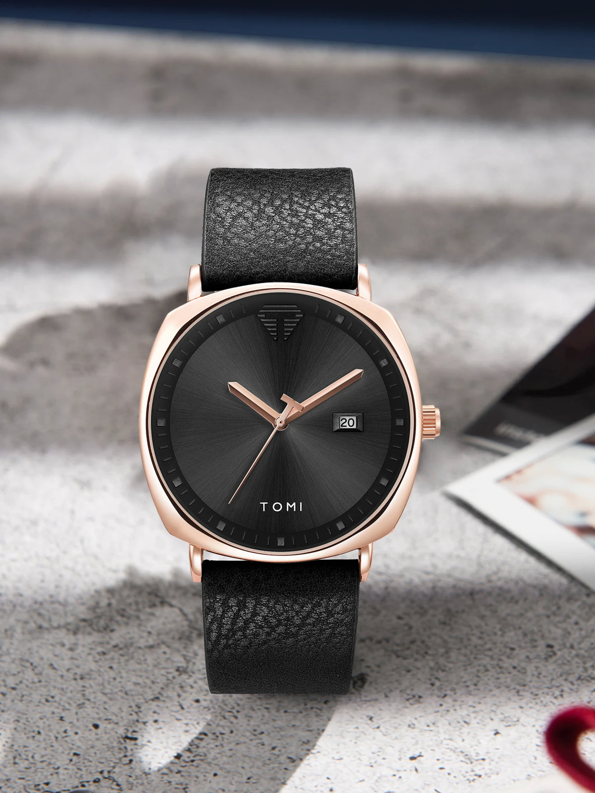 TOMI New 2PCS Luxury Business Men Watch Gift Box Set Simple and Casual Men Calendar Quartz Watch Pen Reloj Men Holiday Gift