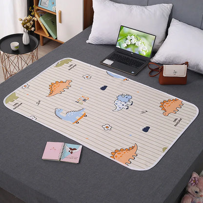 Waterproof Washable Mattress Urine Mat for Baby Toddlers Cute Cartoon Bed Protector Diaper Bedding Urine Pads Cloth Breathable
