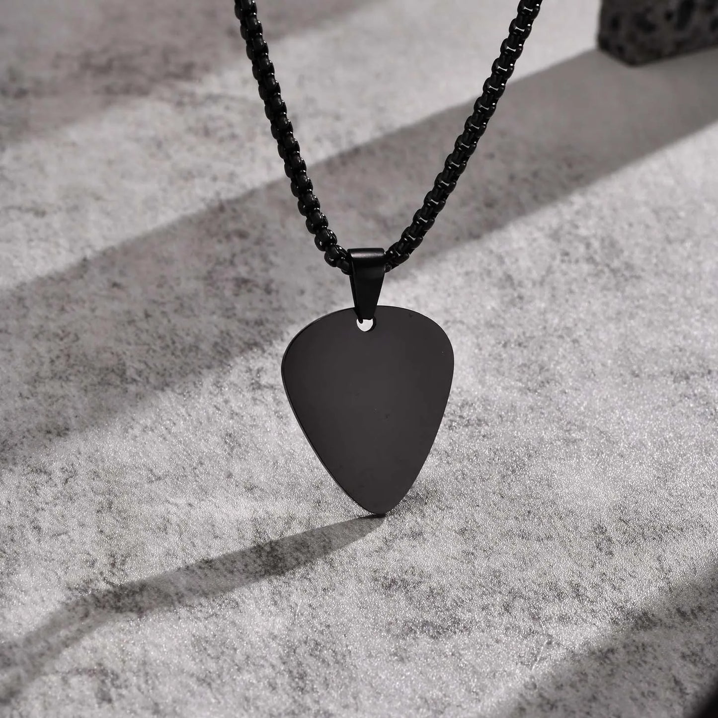WLP Fashion Guitar Pick Personalized Pendant Stainless Steel Necklace for Men Women Custom Text Pattern Collar Necklace Jewelry