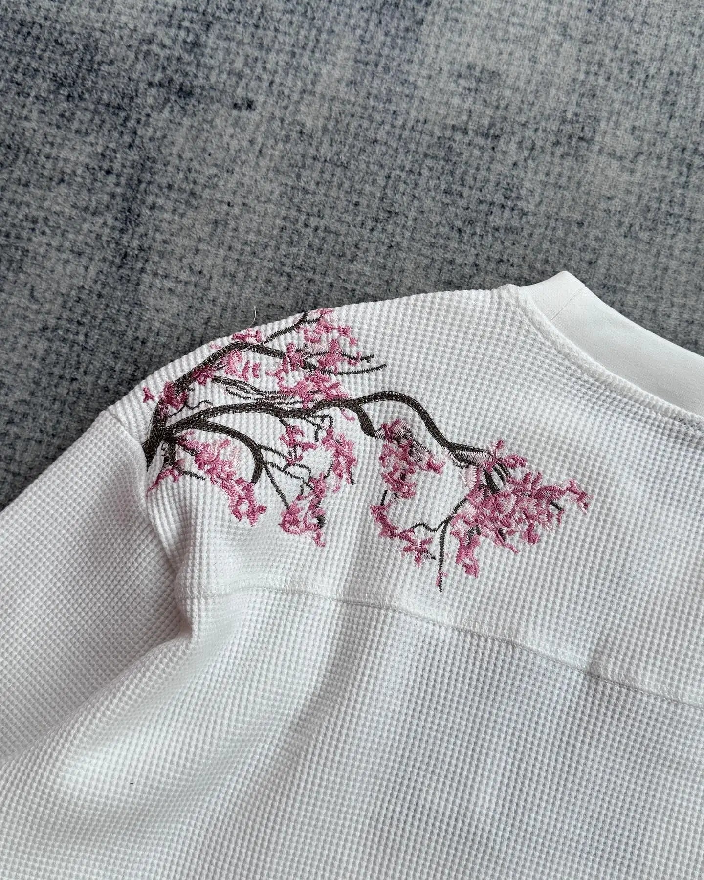 Harajuku Cherry Blossom Embroidery Sweater Fashion Casual Knitted Round Neck Pullove Warm Long Sleeve Sweatshirt Men Clothing