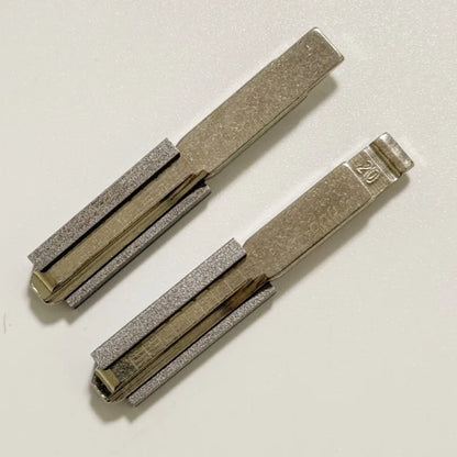 2pcs/lot HU64 Key Machine Duplicating Fixture Clamp HU64 Key Blank Key Cutting Vertical Duplicating Machines Spare Part