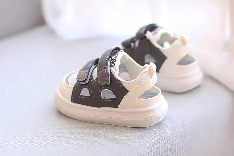 Kids Sports Sandals Summer New Boy' Hollow Board Shoes 1-4Year Old Tide Comfortable Sandals for Boy Baby Casual Shoes Kids Shoes