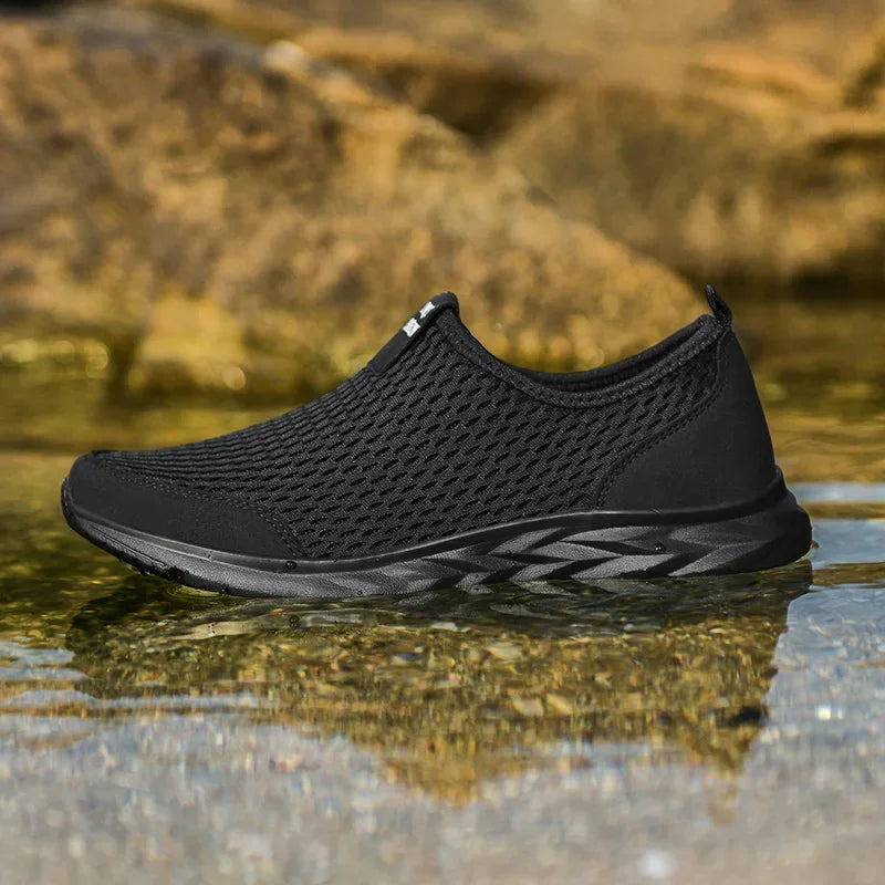 Men's and Women's Casual Breathable Walking Couple Shoes, Outdoor Soft, Lightweight, Fashionable Sports Shoes 2024 New Model