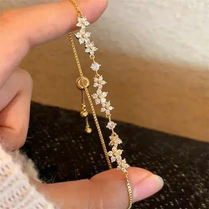 Dainty Flower Geometric Bracelet New High-End Minimalist Zircon Charm Blade Chain Women’s Bracelet Party Jewelry Gift