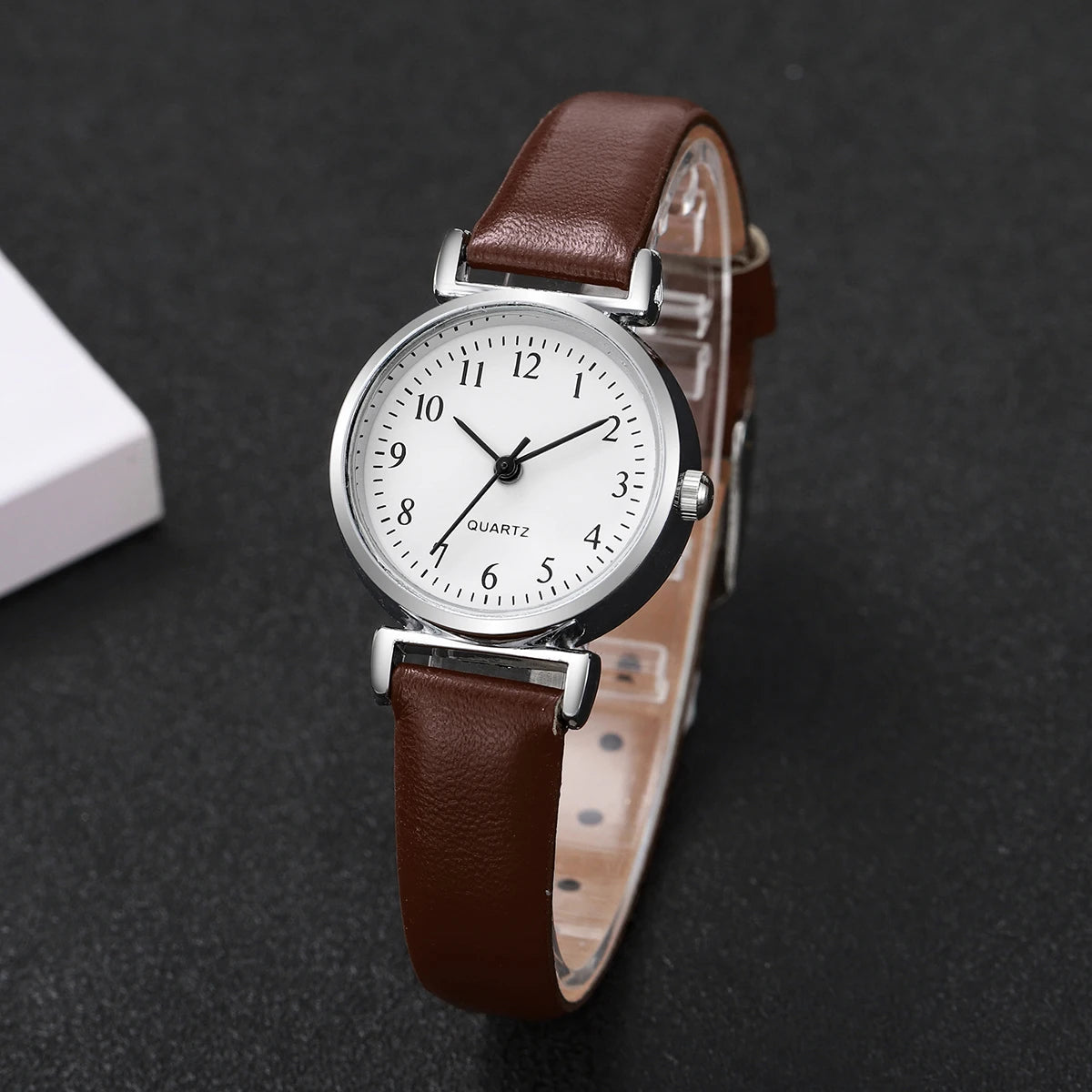 Fashion Small Dial Women Watches Simple Leather Band Analog Quartz Wristwatch for Ladies Clock Reloj Mujer（Without Box）
