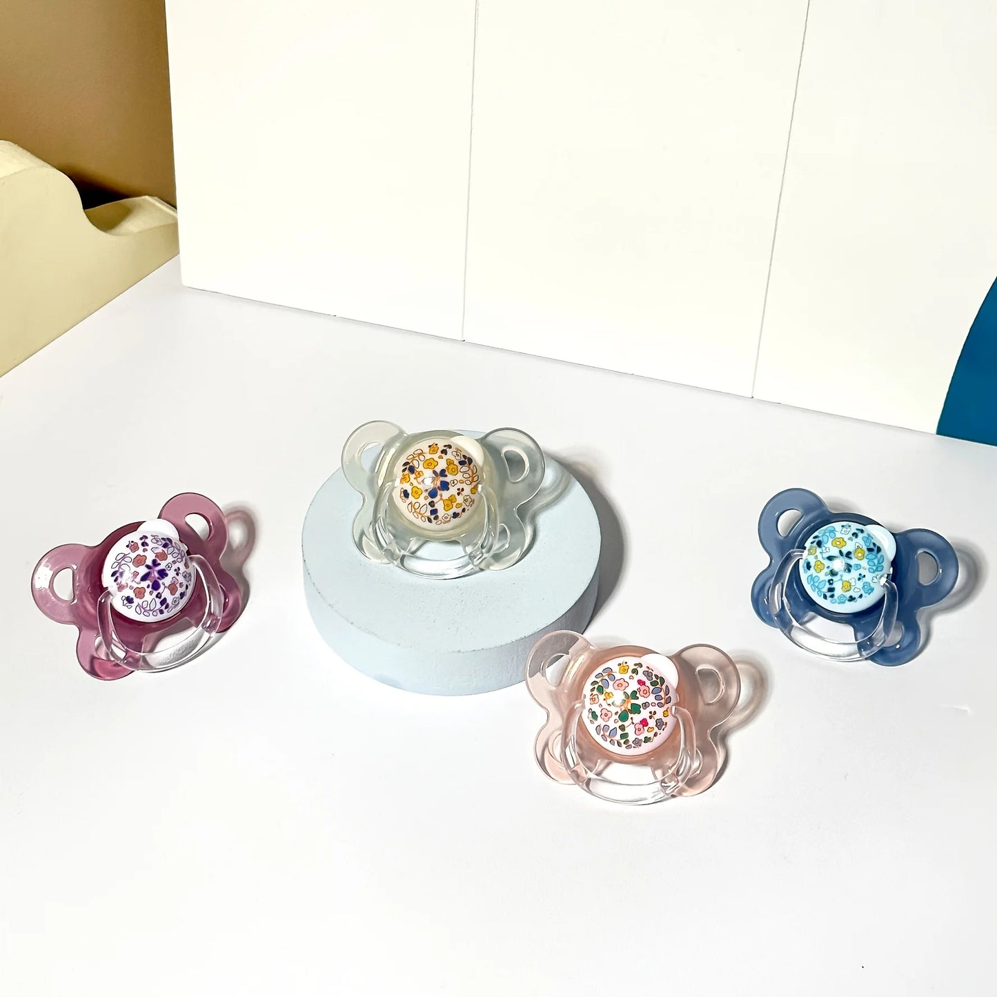 New 2pcs/4pcs Baby Pacifier with Cover, Flower-design Printed Soother with Thumb Nipple,Perfect Baby Shower Gift for Boy Girl