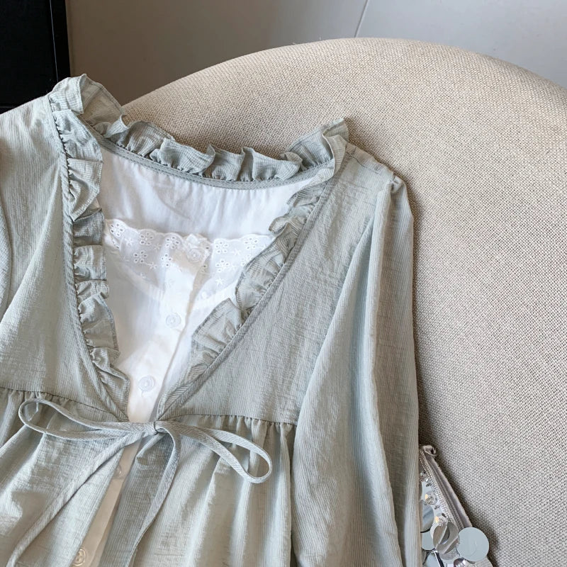 Korean Casual Sweet Fungus Lace Collar Women's Shirt Top Autumn New Women Fashion Fake Two-Piece Lace Up Long Sleeved Shirt