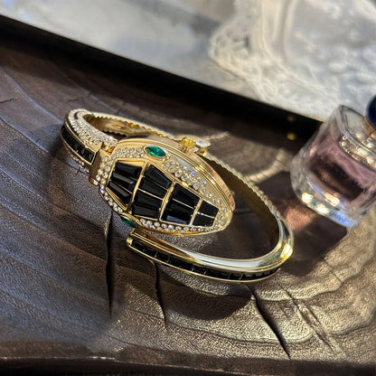 LuxuryDiamondEmbedded Fashionable Snake-Shape Bracelet Watch for Women Elegant Open Handbag Stylish European And American Design